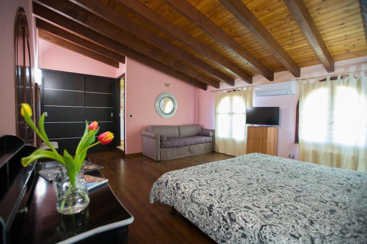 B&B Villa Nella Аугуста Екстериор снимка