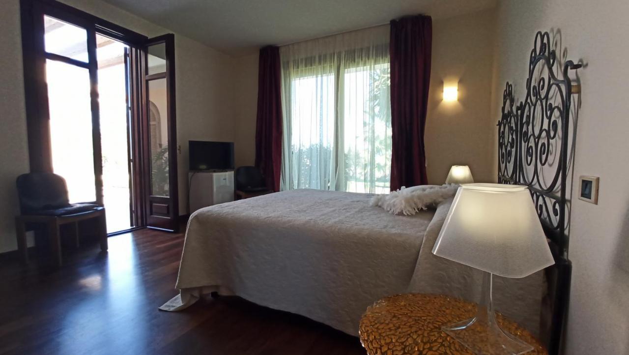 B&B Villa Nella Аугуста Екстериор снимка
